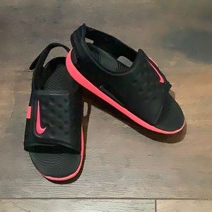 Toddler girl nike sandals